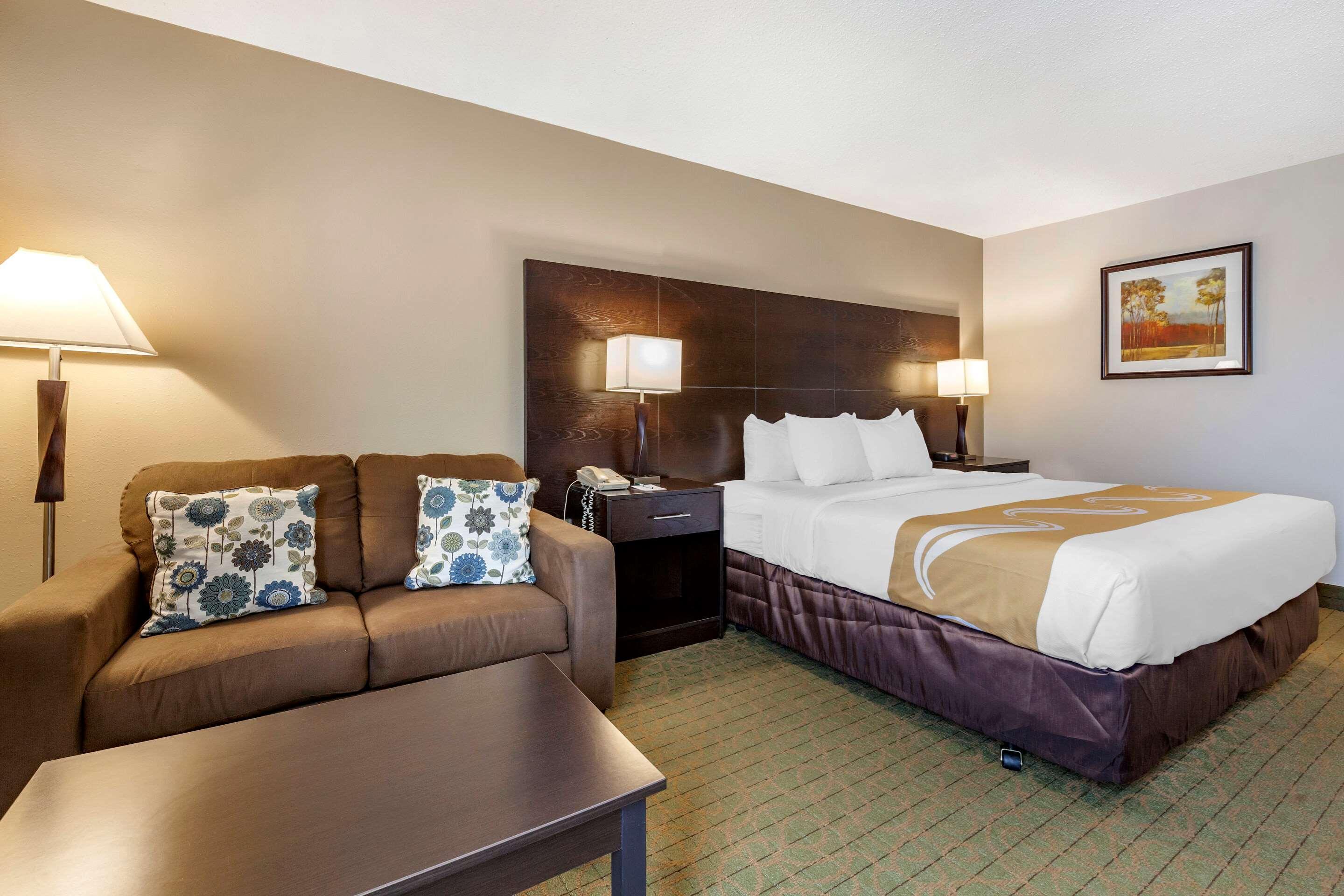 Quality Inn & Suites Escanaba North Exterior foto